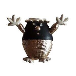 UK Fred Gonk 1964 La Rue for Gonks Ltd Gimmicks Crazes Brooch Character 60s